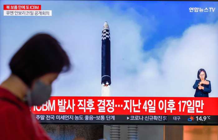 КНДР заявила об испытании двигателя для "нового стратегического оружия"