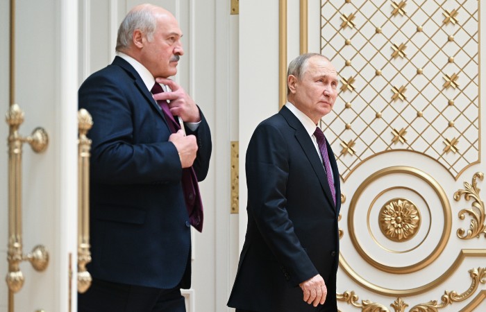 Путин заявил, что Россия не заинтересована в "поглощении" Белоруссии