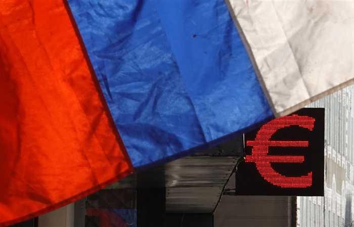Bloomberg узнал о планах ЕС наложить санкции на Альфа-банк, Росбанк, "Тинькофф" и ФНБ