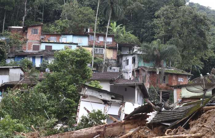 В Бразилии 40 человек погибли из-за ливней